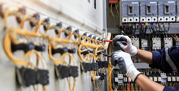 Professional Electrician technician working in Madera Acres, CA